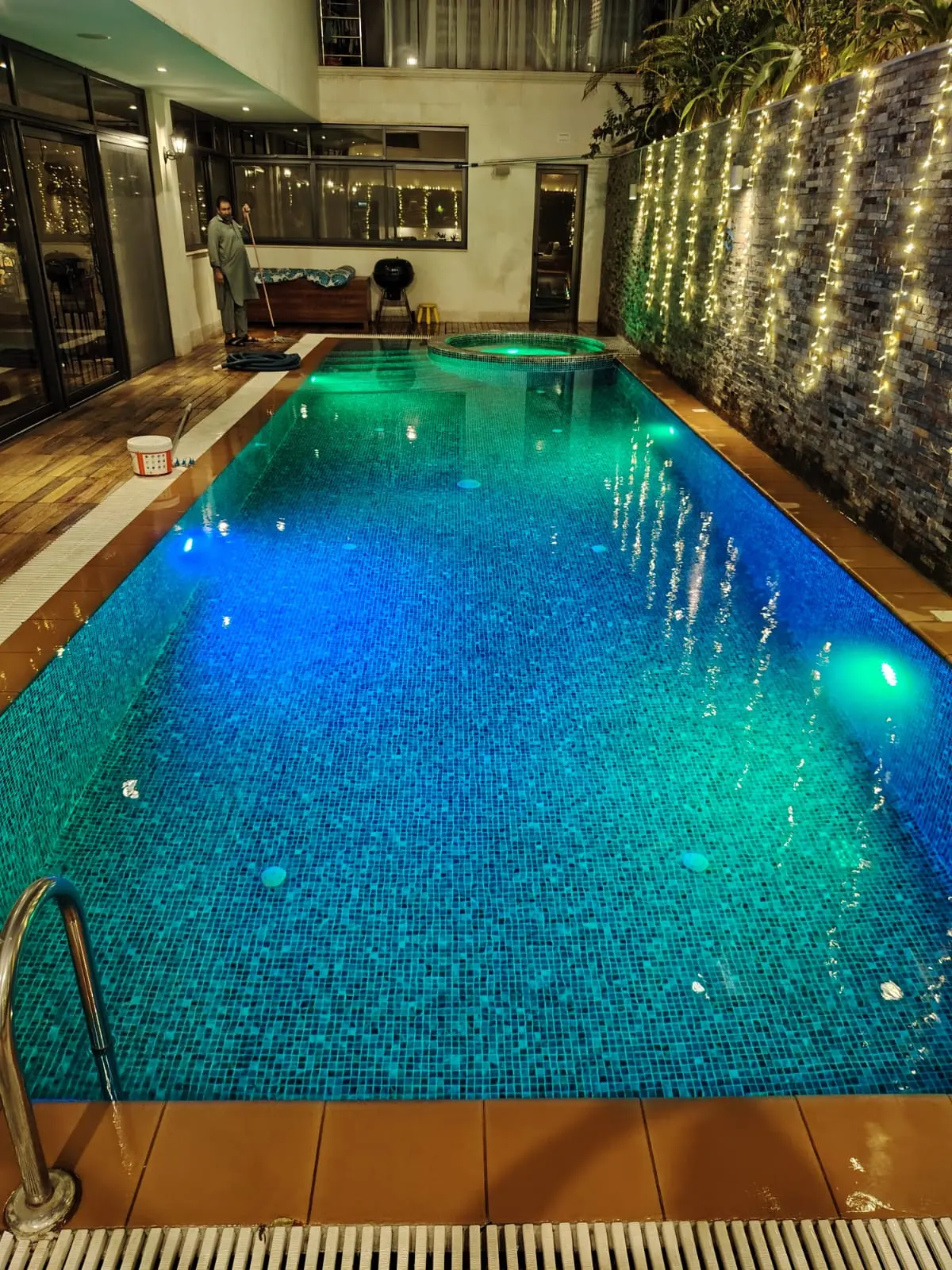 تنظيف مسابح بجدة